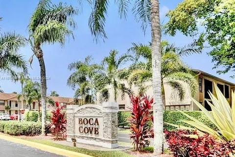 9430 Boca Cove Cir # 214, Boca Raton FL 33428