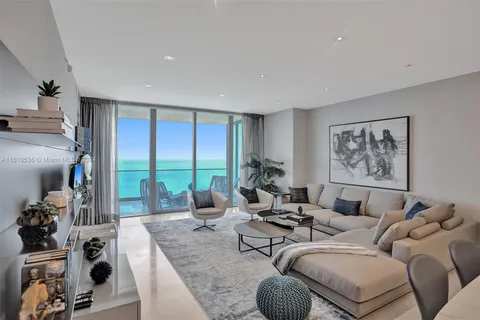 18975 Collins Ave # 4302, Sunny Isles Beach FL 33160