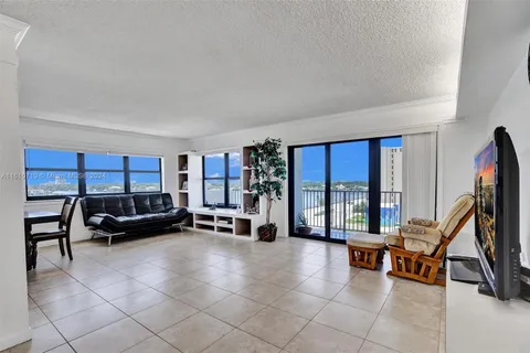 1201 S Ocean Dr # 612N, Hollywood FL 33019