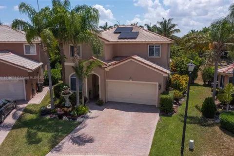 3832 Pebblebrook Ct, Coconut Creek FL 33073