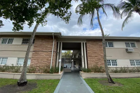 6511 Santona St # C10, Coral Gables FL 33146