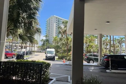 3800 S Ocean Dr, #242, Hollywood FL 33019