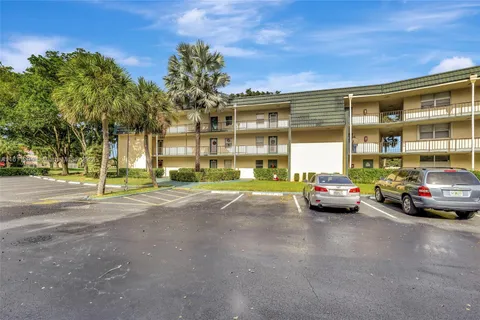 9081 Lime Bay Blvd # 302, Tamarac FL 33321