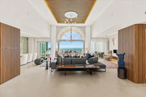 7964 Fisher Island Dr # 7964, Miami Beach FL 33109