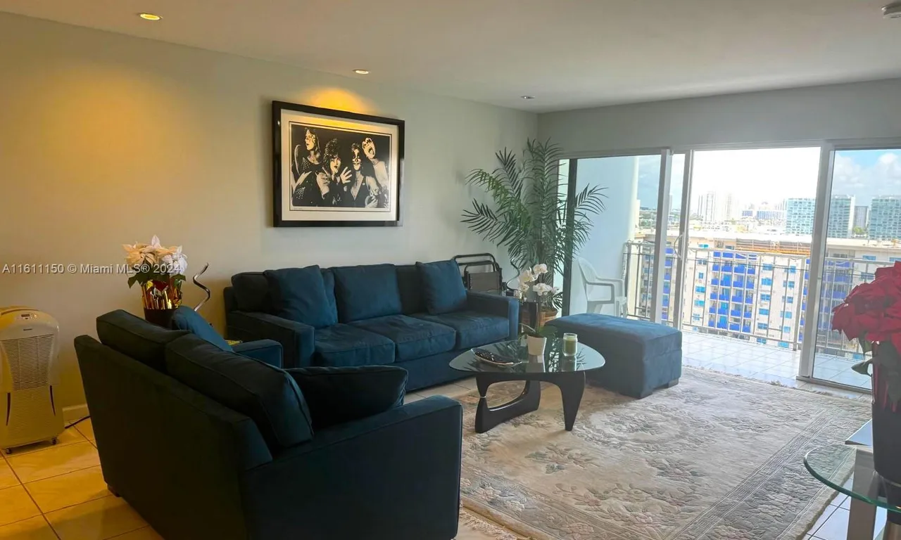 500 Bayview Dr # 1823, Sunny Isles Beach FL 33160