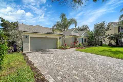 10396 Grove St, Cooper City FL 33328