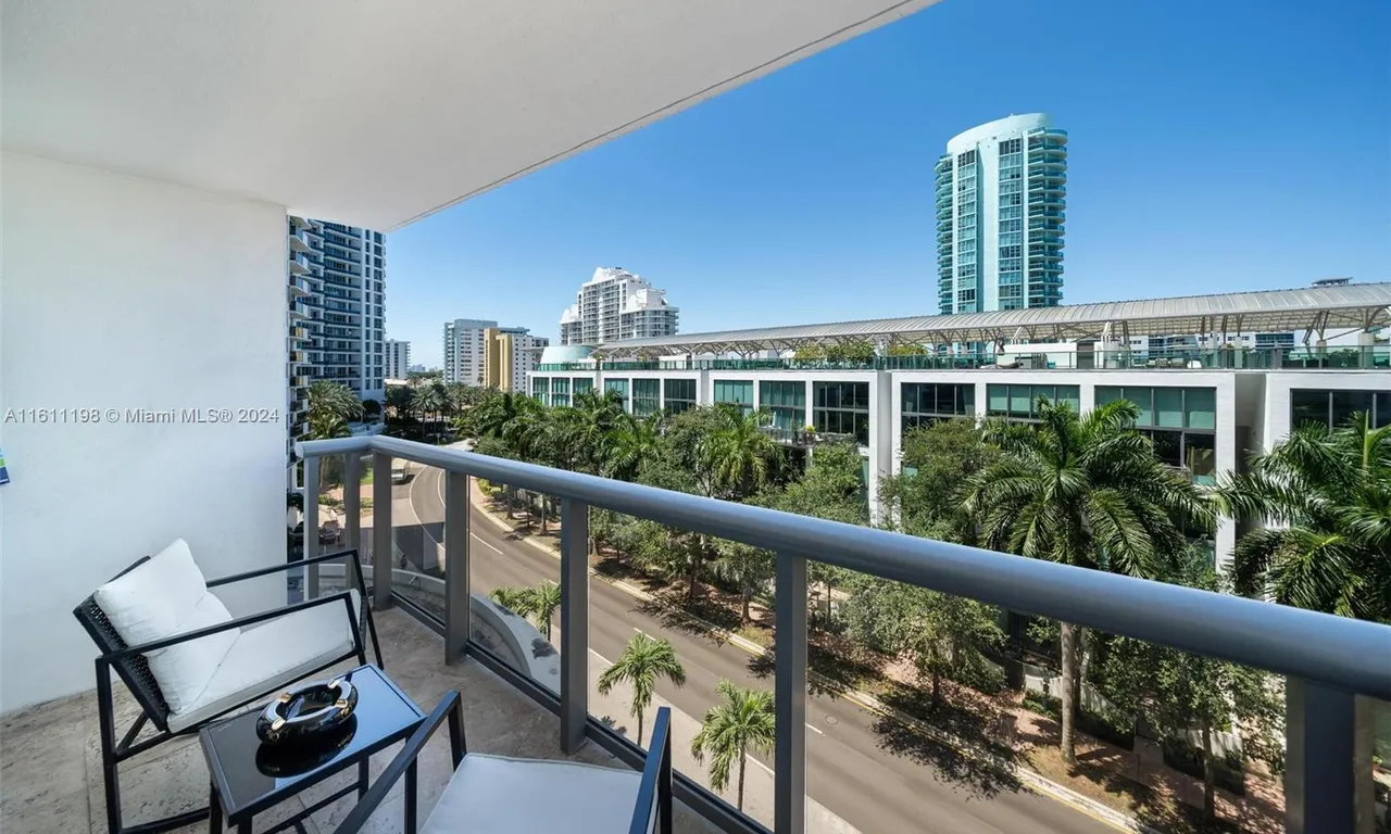 6039 Collins Ave # 734, Miami Beach FL 33140