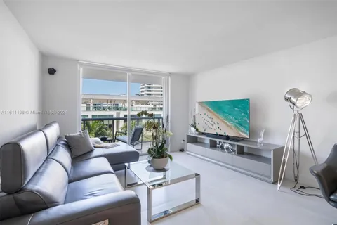 6039 Collins Ave # 734, Miami Beach FL 33140