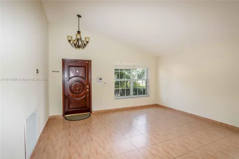 21532 SW 88th Pl, Cutler Bay FL 33189