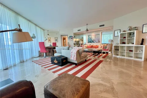 1000 S Pointe Dr # 408, Miami Beach FL 33139