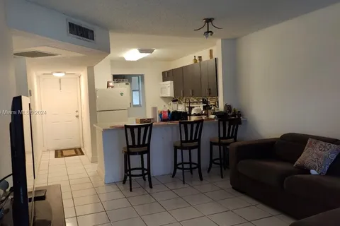 7925 S Colony Cir S # 210, Tamarac FL 33321