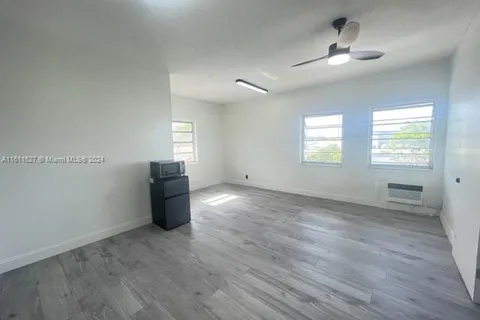 3350 SW 3rd Ave, Fort Lauderdale FL 33315