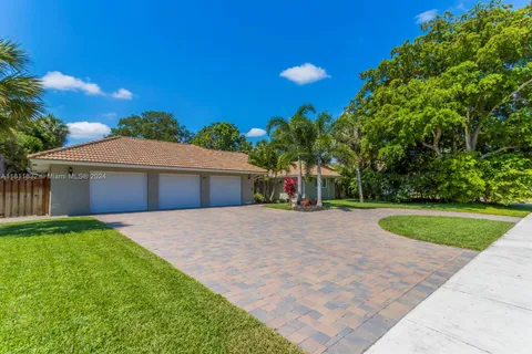 800 SW 18th St, Boca Raton FL 33486