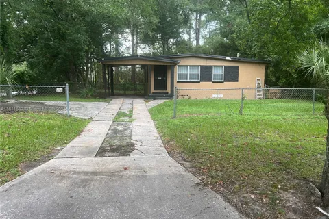 2995 Snow Drop, Jacksonville FL 32209