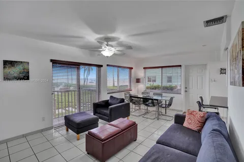 1451 S Surf Rd # C, Hollywood FL 33019