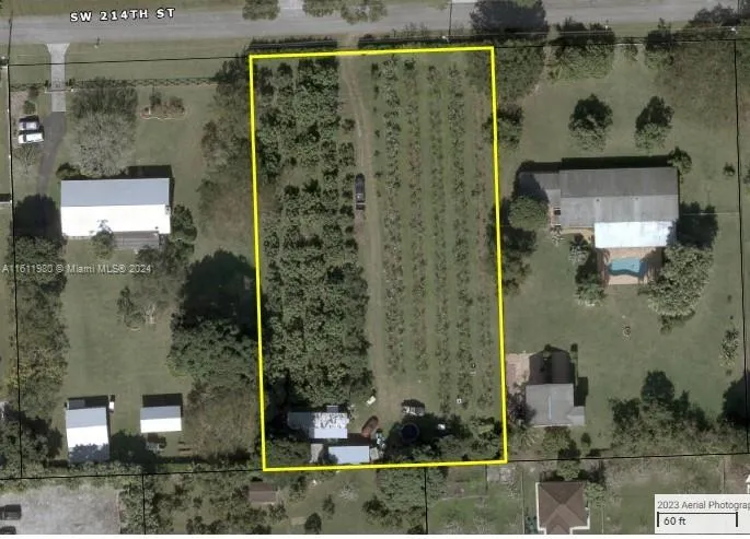 19450 SW 214th St, Miami FL 33187