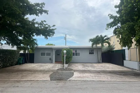 7180 SW 42nd Ter # 7180, Miami FL 33155