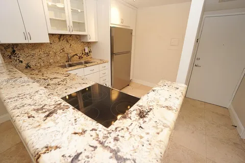 1228 West Ave # 513, Miami Beach FL 33139