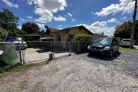 1842 NW 18th Ter, Miami FL 33125