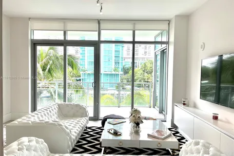 6101 Aqua Ave # 303, Miami Beach FL 33141