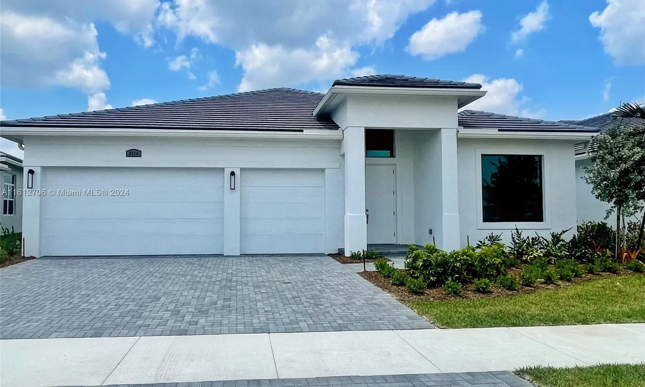 9214 SW Esule Way, Port St. Lucie FL 34987