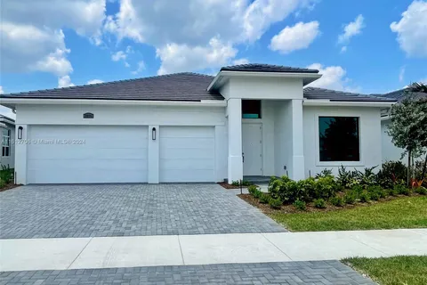 9214 SW Esule Way, Port St. Lucie FL 34987