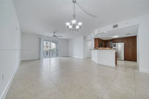 118 Zamora Ave # 402, Coral Gables FL 33134