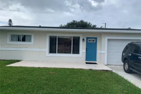 8680 NW 29th St, Sunrise FL 33322