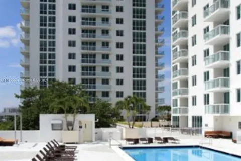 1861 NW S River Dr # 2210, Miami FL 33125