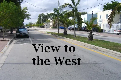 3340 Grand Ave, Miami FL 33133