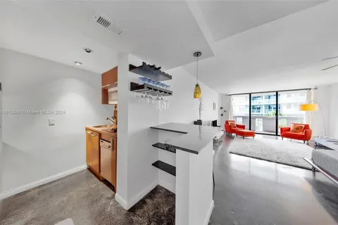 800 West Ave # 342, Miami Beach FL 33139