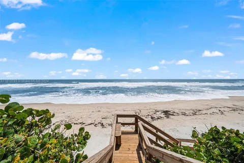 5085 Highway A1A, Melbourne Beach FL 32951