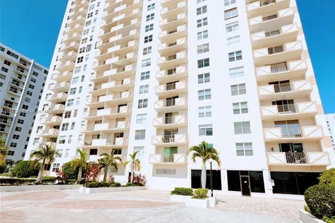 1865 S Ocean Dr # 3F, Hallandale Beach FL 33009