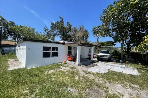 1869 NW 83rd St, Miami FL 33147