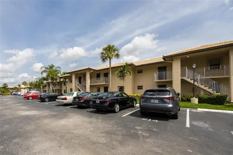 5510 Lakeside Dr # 102, Margate FL 33063