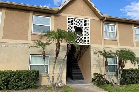 9932 SWEEPSTAKES LANE # 6, Orlando FL 32837