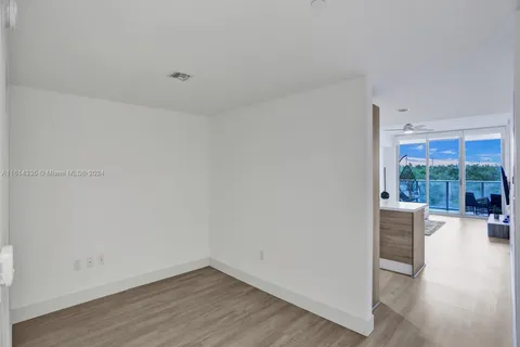 16385 Biscayne Blvd # 403, North Miami Beach FL 33160