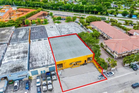 848 W 18th St, Hialeah FL 33010