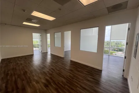 20200 W Dixie Hwy # 702, Miami FL 33180