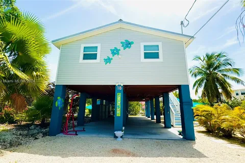 18 W Circle Dr, Key West FL 33040