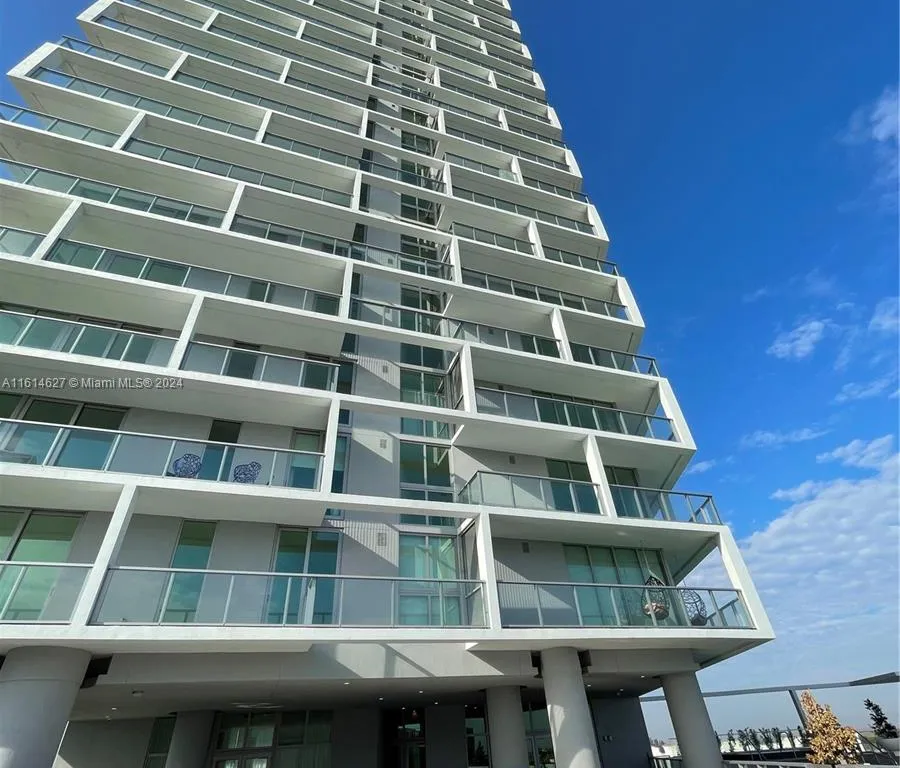 2000 Metropica Way # 507, Sunrise FL 33323