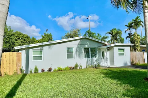 6110 NW 42nd Ave, North Lauderdale FL 33319