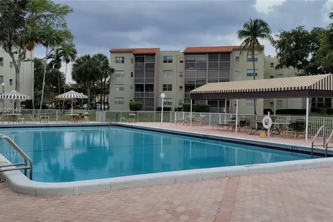 1830 N Lauderdale Ave # 4105, North Lauderdale FL 33068