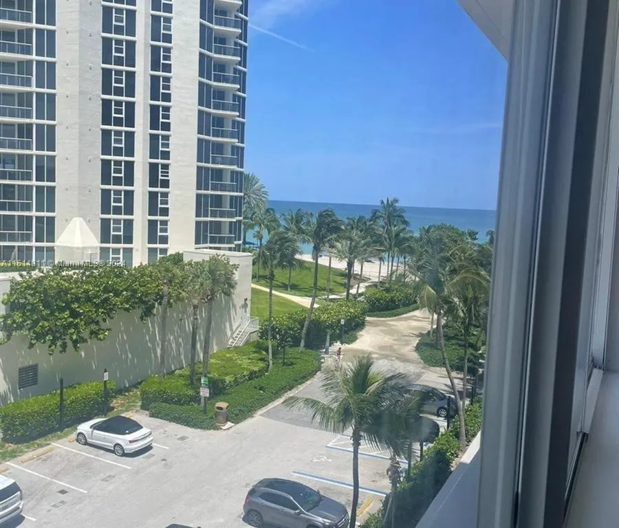 19201 Collins Ave # 330, Sunny Isles Beach FL 33160