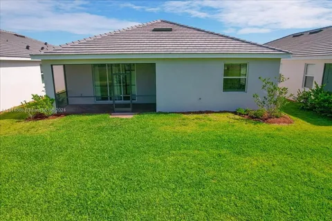 3693 Passion Vine Dr, Other City - In The State Of Florida FL 33920