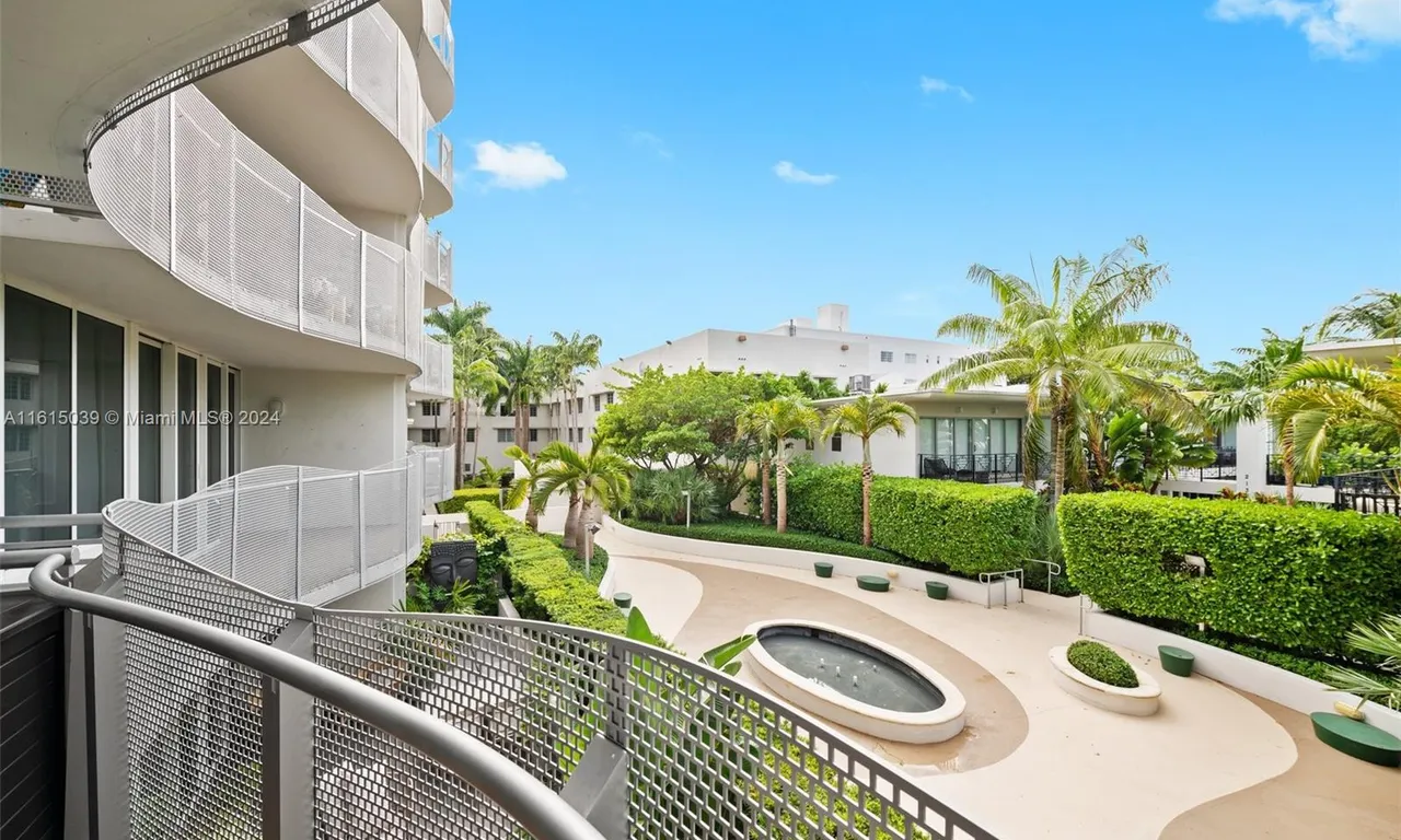 2155 Washington # 206, Miami Beach FL 33139