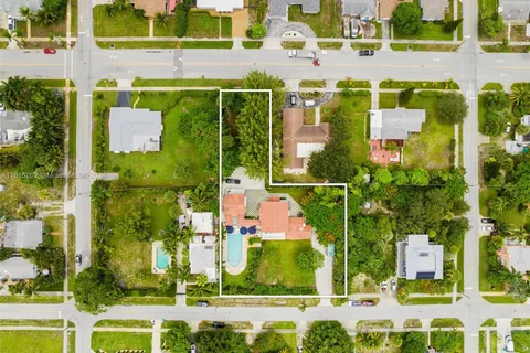 321 SW 1st Ave, Boynton Beach FL 33435