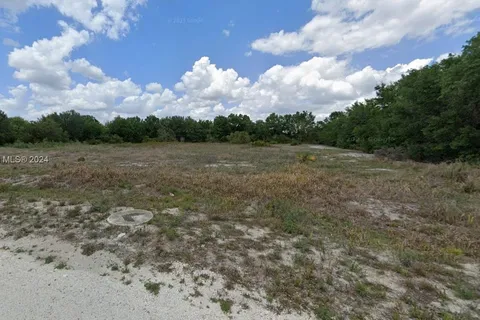 1906 W Bermuda Rd, Avon Park FL 33825