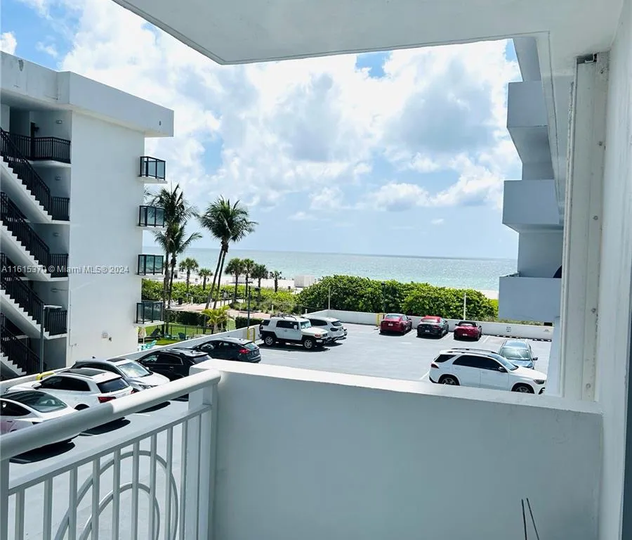 5825 Collins Ave # 3E, Miami Beach FL 33140