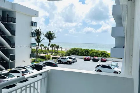 5825 Collins Ave # 3E, Miami Beach FL 33140